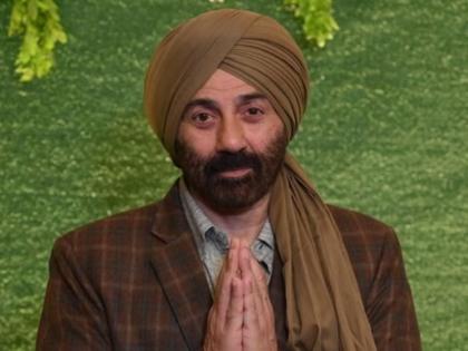 Sunny deol s success after Gadar 2 fans watching his old films again actor replies | 'गदर 2' मुळे नशीबच पालटलं, चाहत्यांनी पुन्हा पाहिले सनी देओलचे जुने चित्रपट; म्हणाला,...