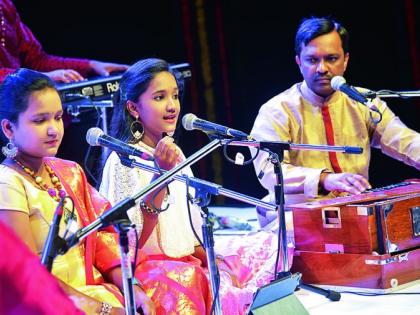 Chimuklyanchya Sugmatun, Shrethanchya Ragdarbarat Rasik Bedhunda Nhale | चिमुकल्यांच्या सुगमातून, श्रेष्ठांच्या रागदरबारात रसिक बेधुंद न्हाले