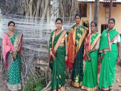 Vatpoornima was celebrated by widows in the Dewale Taluka Karvir District Kolhapur | कोल्हापूर: देवाळेत विधवा महिलांनी साजरी केली वटपौर्णिमा