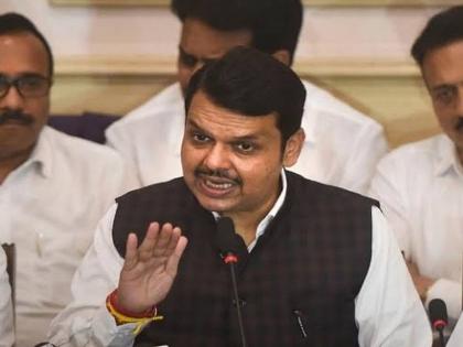 devendra fadnavis went to airport to welcome bjp president amit shah congress spokesperson tweets speculation | विधानसभेतून बाहेर पडल्यावर फडणवीसांनी कुठे वळवला मोर्चा?; काँग्रेसनं सांगितली 'आतली' चर्चा