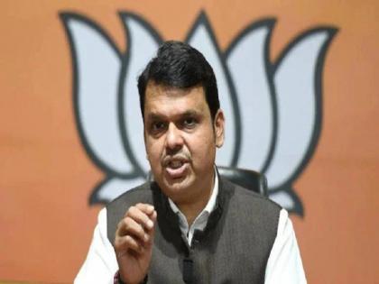 case was registered against in pune devendra fadnavis displaying black flags | देवेंद्र फडणवीस यांना काळे झेंडे दाखवून घोषणा दिल्याने आणखी एक गुन्हा दाखल