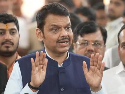 Devendra Fadnavis said we can insist outsiders to learn marathi in maharashtra but cannot force them | महाराष्ट्रात मराठी शिकण्याचा आग्रह करू शकतो, पण दुराग्रह करू शकत नाही- CM देवेंद्र फडणवीस Devendra Fadnavis said we can insist outsiders to learn marathi in maharashtra but cannot force them | महाराष्ट्रात मराठी शिकण्याचा आग्रह करू शकतो, पण दुराग्रह करू शकत नाही- CM देवेंद्र फडणवीस