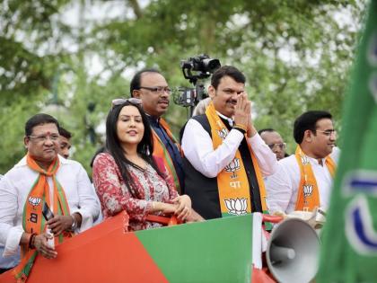 deputy chief minister devendra fadnavis warm welcome in nagpur by bjp | Maharashtra Political Crisis: “छत्रपती शिवरायांच्या गनिमी काव्याने नवे सरकार आणले”; देवेंद्र फडणवीसांचे जोरदार शक्तिप्रदर्शन