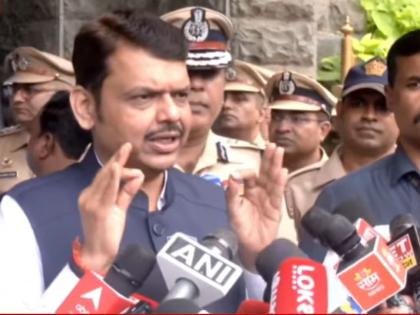 I thank you, he saved me 1000 rupees Fadnavis mocked Uddhav Thackeray, what exactly did he say | "मी आभार मानतो, त्यांनी माझे 1000 रुपये वाचवले...!"; फडणवीस यांनी उद्धव ठाकरेंची खिल्ली उडवली, नेमकं काय म्हणाले?