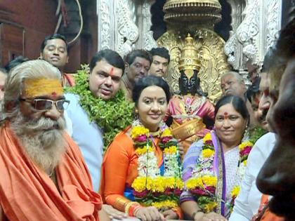 ncp amol mitkari criticised bjp over claims devendra fadnavis vitthal maha puja at pandharpur | “तुम्ही कितीही आततायीपणा करा, तुमचा मुख्यमंत्री विठ्ठलाची शासकीय महापूजा करणार नाही”