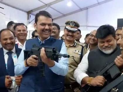 maharashtra pioneer in defence material manufacturing said devendra fadnavis | संरक्षण सामग्री निर्मितीत महाराष्ट्र अग्रणी : देवेंद्र फडणवीस