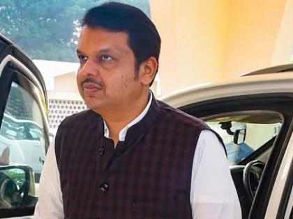 devendra Fadnavis showed mirror to 24 out of 100 corona tests in Maharashtra | महाराष्ट्रात 100 चाचण्यांपैकी 24 जणांना कोरोना, फडणवीसांनी दाखवला आरसा