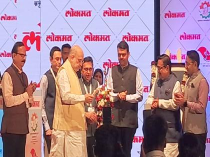 'Lokmat' is a newspaper that belongs to people of all walks of life - Devendra Fadnavis | 'लोकमत' समाजातील सर्व स्तरातील लोकांना आपलं वाटणारं हक्काचं वृत्तपत्र - देवेंद्र फडणवीस