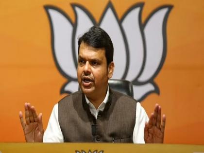 I get more angry when I'm hungry says Devendra Fadnavis | मला तेव्हाच राग येतो..; उपमुख्यमंत्री देवेंद्र फडणवीसांनी अनौपचारिक गप्पांमध्ये सांगितलं