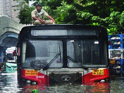 Best buses in 30 places are out of order | ३० ठिकाणी ‘बेस्ट’ बसगाड्या नादुरुस्त