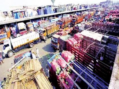 Warai again in the market committees, the drivers who bring agricultural goods will be charged at the gate | बाजार समित्यांत पुन्हा ‘वाराई’, कृषिमाल घेऊन आलेल्या चालकांकडून गेटवरच हाेणार वसुली