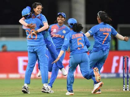 Indian women team's winning streak against Pakistan continues in world cup | पाकिस्तानविरुद्ध भारतीय संघाची विजयी मालिका कायम