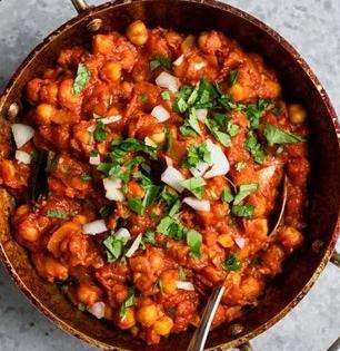 ढाबास्टाइल पंजाबी छोले घरी करण्यासाठी पाहा ढाब्यावरचीच खास युक्ती, रेसिपीही सोपी आणि चमचमीत