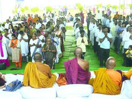 Dikshbhoomi: The initiation of the Buddhist Dhamma by five thousand followers | दीक्षाभूमी :पाच हजार अनुयायांनी घेतली बौद्ध धम्माची दीक्षा 