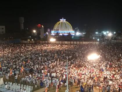 Nagpur: Your Dhamma wheel is spinning around the world..., Jaibuddha on initiation, Jaibhim's shout | Nagpur: तुझेच धम्म चक्र हे फिरे जगावरी..., दीक्षाभूमीवर जयबुद्ध, जयभीमचा जयघोष