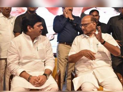 after ncp mp supriya sule party leader dhananjay munde said next chief minister of maharashtra will be from ncp | “येत्या काळात राष्ट्रवादीचाच मुख्यमंत्री असेल”; सुप्रिया सुळेंच्या सूरात धनंजय मुंडेंचा सूर