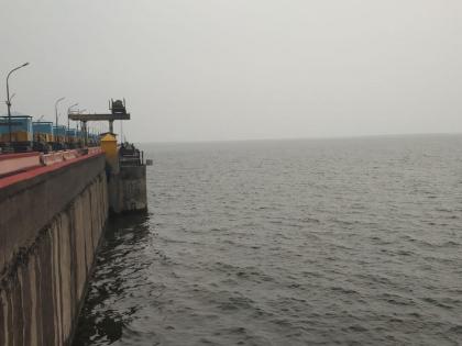 Large inflow of water in Majalgaon dam, warning to villages on the banks of Sindhfana | माजलगाव धरणात पाण्याची मोठी आवक, सिंदफणा काठच्या गावांना सतर्कतेचा इशारा