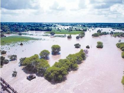 Dharashiv: Everything was washed away, how to live..? Outcry of flood victims in Paranda, Bhum, Umarga | Dharashiv: सगळंच वाहून गेलं, जगायचं कसं..? परंडा, भूम, उमरग्यात पूरग्रस्तांचा आक्रोश