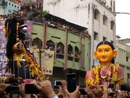 After 2 years in Nagpur Marbat practice celebrated with enthusiasm; Crowd of citizens to watch the procession | Video: नागपूरात २ वर्षांनंतर मारबत प्रथा उत्साहात साजरी; मिरवणूक पाहण्यासाठी नागरिकांची गर्दी