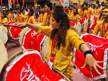 The Supreme Court stayed the NGT order that dhol-tasha-zanj teams should not have more than 30 members in ganesh immersion | यंदाचे गणेश विसर्जन दणक्यात; ढोल-ताशा वादनावरील निर्बंधांना सुप्रीम कोर्टाची स्थगिती