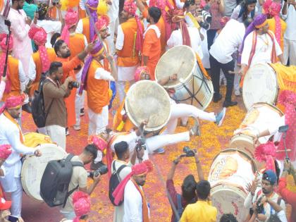 Pune Ganpati Festival the sound decreased on Anant Chaturdashi increased the next morning | Pune Ganpati Festival : अनंत चतुर्दशीला आवाज घटला; दुसऱ्या दिवशी सकाळी वाढला Pune Ganpati Festival the sound decreased on Anant Chaturdashi increased the next morning | Pune Ganpati Festival : अनंत चतुर्दशीला आवाज घटला; दुसऱ्या दिवशी सकाळी वाढला