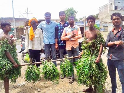 Give 'Dhondi Dhandi Water' alarm for rain | पावसासाठी ‘धोंडी धोंडी पाणी दे’चा गजर