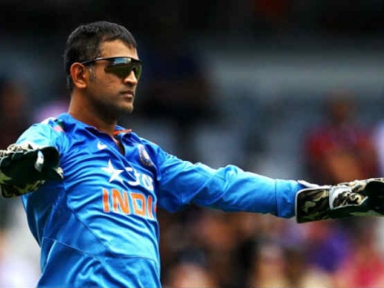 ICC World Cup 2019 : COA Chief, Vinod Rai on MS Dhoni's gloves; We don't want to go against any norms  | ICC World Cup 2019 : आयसीसीच्या ठाम भूमिकेनंतर बीसीसीआयनं उचललं 'हे' पाऊल
