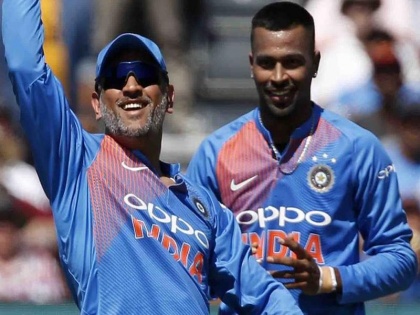 mahendra singh dhoni breaks led stumps england t20 india hardik pandya Eoin morgan | India vs England : 'कॅप्टन कूल' धोनीचा 'तो' कॅच २५ लाखांना पडला!