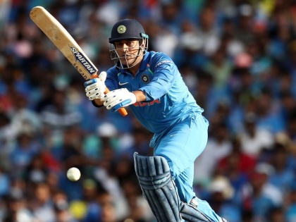 MS Dhoni is still a good wicket keeper but not match finisher | India vs Australia ODI: 'आता 'फिनिशर' म्हणून महेंद्रसिंग धोनीकडे पाहू नका'