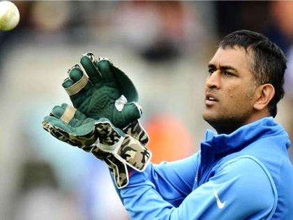 parthiv patel ms dhoni wicket keeper team india | '...तर धोनीला भारतीय संघात स्थान मिळालंच नसतं'