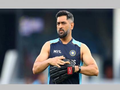 MS Dhoni Income Tax: ms dhoni income is increasing rapidly | MS Dhoni Income Tax: कमाईमध्ये धोनीची जबरदस्त बॅटिंग, वेळेपूर्वीच भरला 'इतक्या' कोटींचा आयकर...