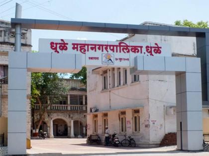   Dhule Municipal Corporation is facing the challenge of recovering 52 crore rupees in three days   | तीन दिवसात ५२ कोटी रूपये वसुलीचे आव्हान; मालमत्ता कर न भरणाऱ्यांवर जप्तीच्या कारवाईचा इशारा