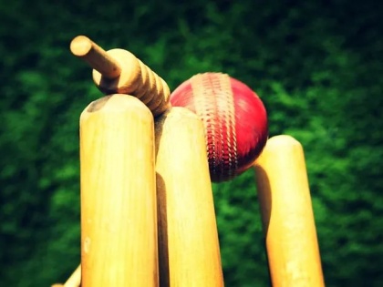 Young player dies in cricket ground | धक्कादायक! क्रिकेटच्या मैदानातच झाला युवा खेळाडूचा मृत्यू