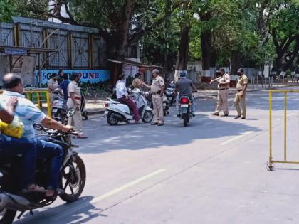 Harassed even the police! Pune residents' foolish' reasons for leaving home; 15,000 cases filed in a month | पोलीस पण हैराण! घराबाहेर पडण्यासाठी पुणेकरांची "भन्नाट" कारणे ; एका महिन्यात १५ हजार गुन्हे दाखल