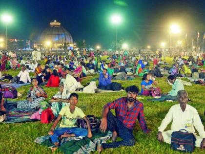 Dhammachakra Pravartan Din: Dikshabhoomi adorned with Panchsheel flags | धम्मचक्र प्रवर्तन दिन : पंचशील ध्वजांनी सजली दीक्षाभूमी