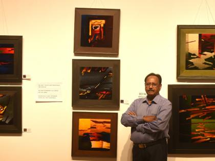 dinesh kurekar woven scape painting exhibition in mumbai | दिनेश कुरेकरांच्या 'वुव्हनस्केप्स' चित्रांची कलाप्रेमींना मोहिनी