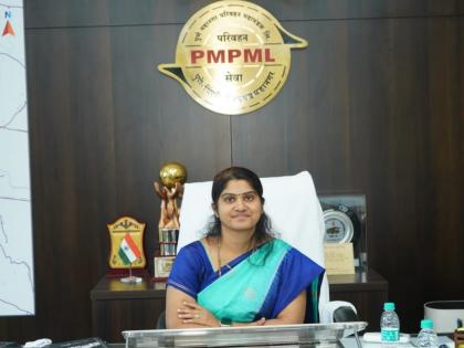 Finally Dipa Mudhol-Munde accepted the post of President and Managing Director of PMPML | अखेर दिपा मुधोळ - मुंडे यांनी स्वीकारला PMPML च्या अध्यक्ष व व्यवस्थापकीय संचालक पदाचा पदभार