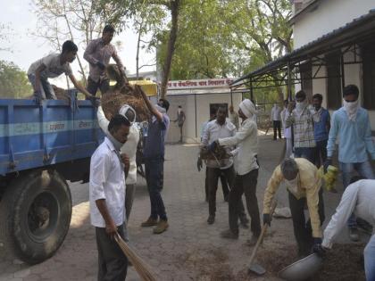 Disposed of 247 tonnes of garbage in Jalgaon | डॉ. नानासाहेब धर्माधिकारी प्रतिष्ठानतर्फे जळगावात ३ तासात २४७ टन कचऱ्याची विल्हेवाट