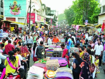 Diwali turnover in Nagpur at Rs 500 crore: huge crowd of buyers | नागपुरात दिवाळीची उलाढाल ५०० कोटींवर : खरेदीदारांची प्रचंड गर्दी