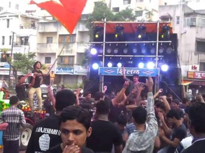 Some cities in Maharashtra have proven that DJ-free festivals can be celebrated | लेख: आवाज नको वाढवू ‘डीजे’, तुला आईची शपथ हाय ! Some cities in Maharashtra have proven that DJ-free festivals can be celebrated | लेख: आवाज नको वाढवू ‘डीजे’, तुला आईची शपथ हाय !