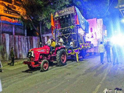  Tilak road leads to Due to DJ; Barra closed, starting in the morning | डीजेमुळे दणाणला टिळक रस्ता; बाराला बंद, पहाटे सुरू