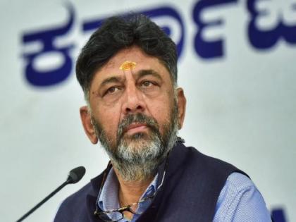 DK Shivakumar: Even after winning 135 seats, D.K. Shivkumar unhappy, appealed to the Congress workers | DK Shivakumar:१३५ जागा जिंकल्यानंतरही डी.के. शिवकुमार नाखुश, काँग्रेस कार्यकर्त्यांना केलं असं आवाहन 