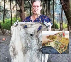 Hungarian daughter-in-law wins the lottery while cleaning the sea | समुद्र साफ करताना हंगेरियन सूनबाईला लागली लॉटरी