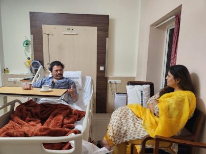 Dhananjay Munde Pankaja Munde | Bjp leader Pankaja Munde met Dhananjay Munde in Breach Candy Hospital | भावासाठी लाडकी बहिण धावली; रुग्णालयात जाऊन पंकजा मुंडेंनी घेतली धनंजय मुंडेंची भेट