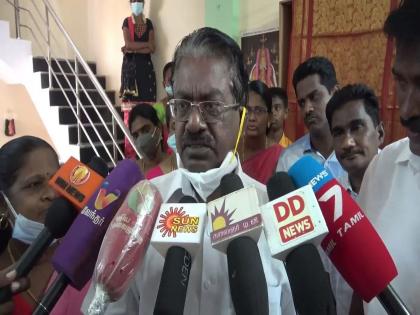 Hindi language of underdeveloped states; will make us Shudras, says DMK MP TKS Elangovan | हिंदी ही केवळ शूद्रांची अन् अविकसित राज्यांची भाषा; द्रमुक खासदाराच्या विधानानं वाद