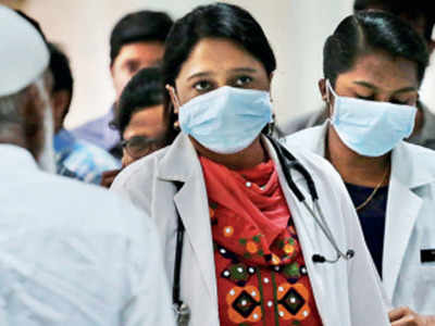 Will retain doctors in temporary service; Assurance of the Minister of Medical Education | तात्पुरत्या सेवेतील डॉक्टरांना कायम करणार; वैद्यकीय शिक्षण मंत्र्यांचे आश्वासन