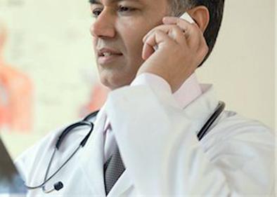 Comforting; Prescription by phone of doctors on patients' illness | दिलासादायक; रूग्णांच्या आजारावर डॉक्टरांचे फोनवरून औषधयोजन