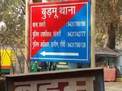 धक्कादायक! रुग्णालयात उपचारासाठी आला, अचानक धारदार शस्त्राने डॉक्टरांची हत्या केली, नेमकं काय घडलं?