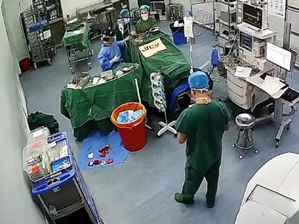 earthquake-rocked-operation-theater-doctors-continued-performing-surgery-video-goes-viral | ऑपरेशनदरम्यान आला भूकंप, घाबरुन न जाता डॉक्टर करत राहिले शस्त्रक्रिया, पाहा video...