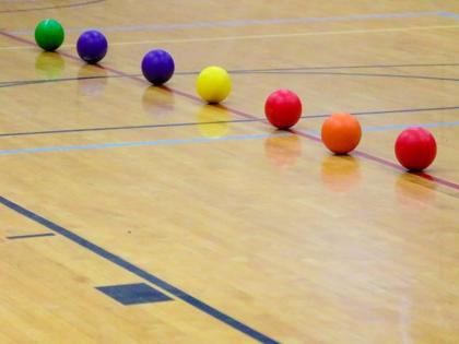 Dodgeball competition: Mhalsakant, modern success | डॉजबॉल स्पर्धा : म्हाळसाकांत, मॉडर्नचे यश